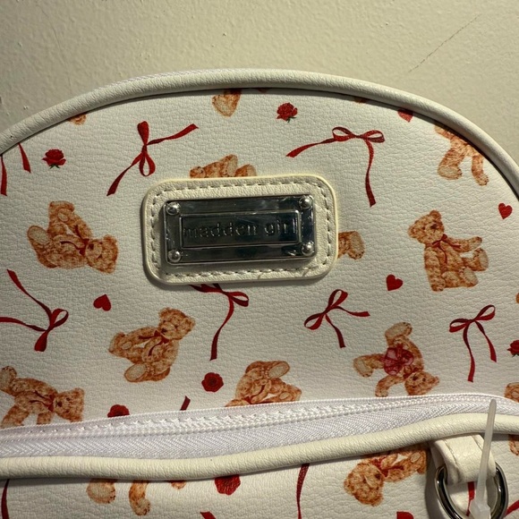 Bears & Hearts print mini backpack with matching wallet NWT Madden girl - Picture 7 of 8